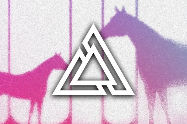 Toby Romeo, Karen Harding, Noel Holler – White Horses