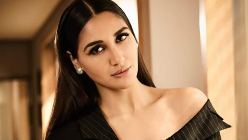 MixCollage 23 Feb 2025 12 49 PM 7994 2025 02 93118d447f0dd87128ac52f18db04679 16x9