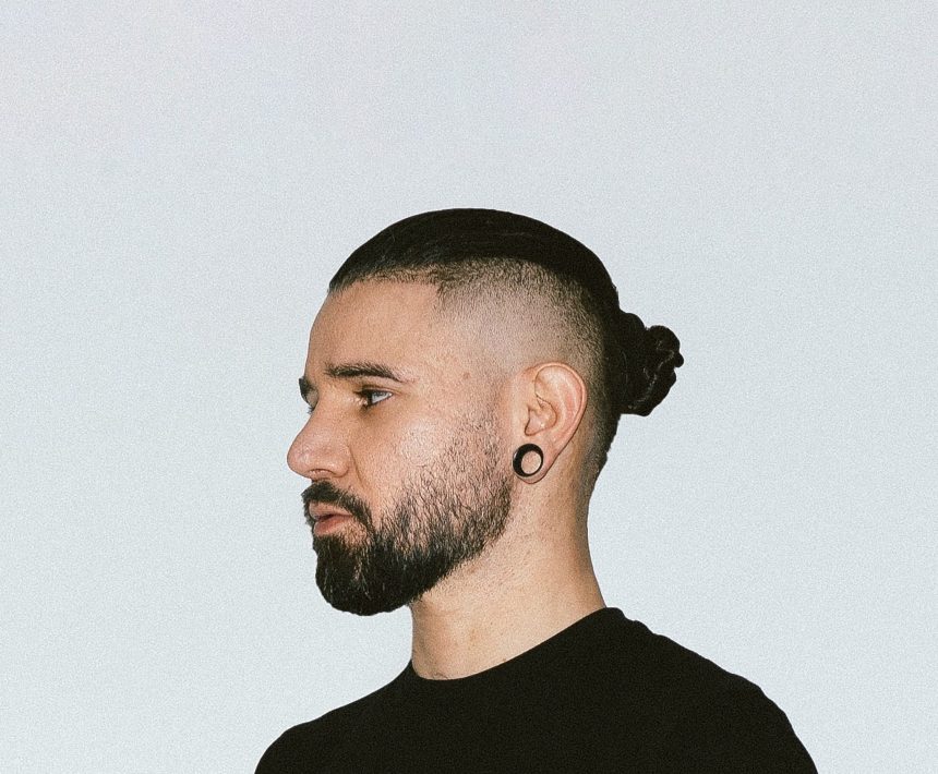 Skrillex dijeli Dubstep hit ‘Scut’ putem e-pošte