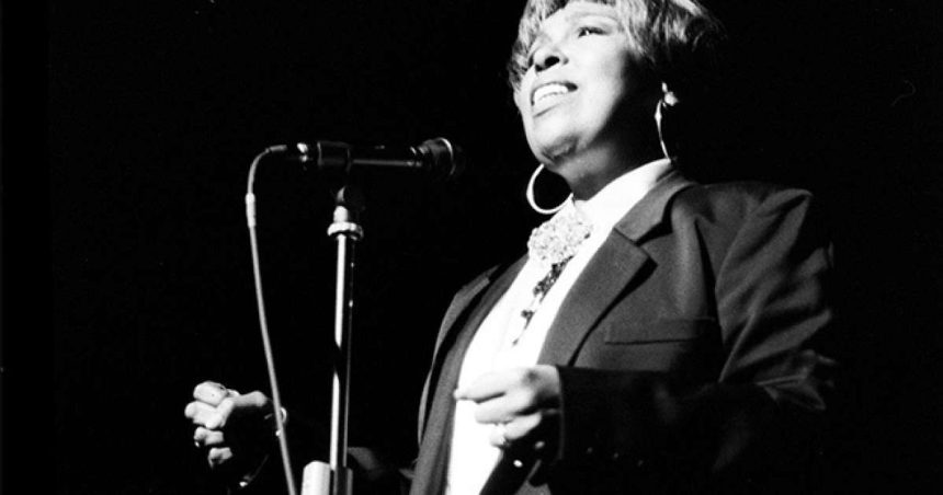 Legendarna R&B pjevačica Roberta Flack preminula u 88. godini – Vijesti