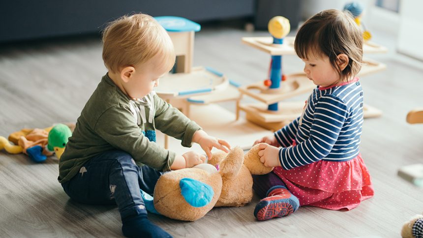 toddlersplaying 940x529
