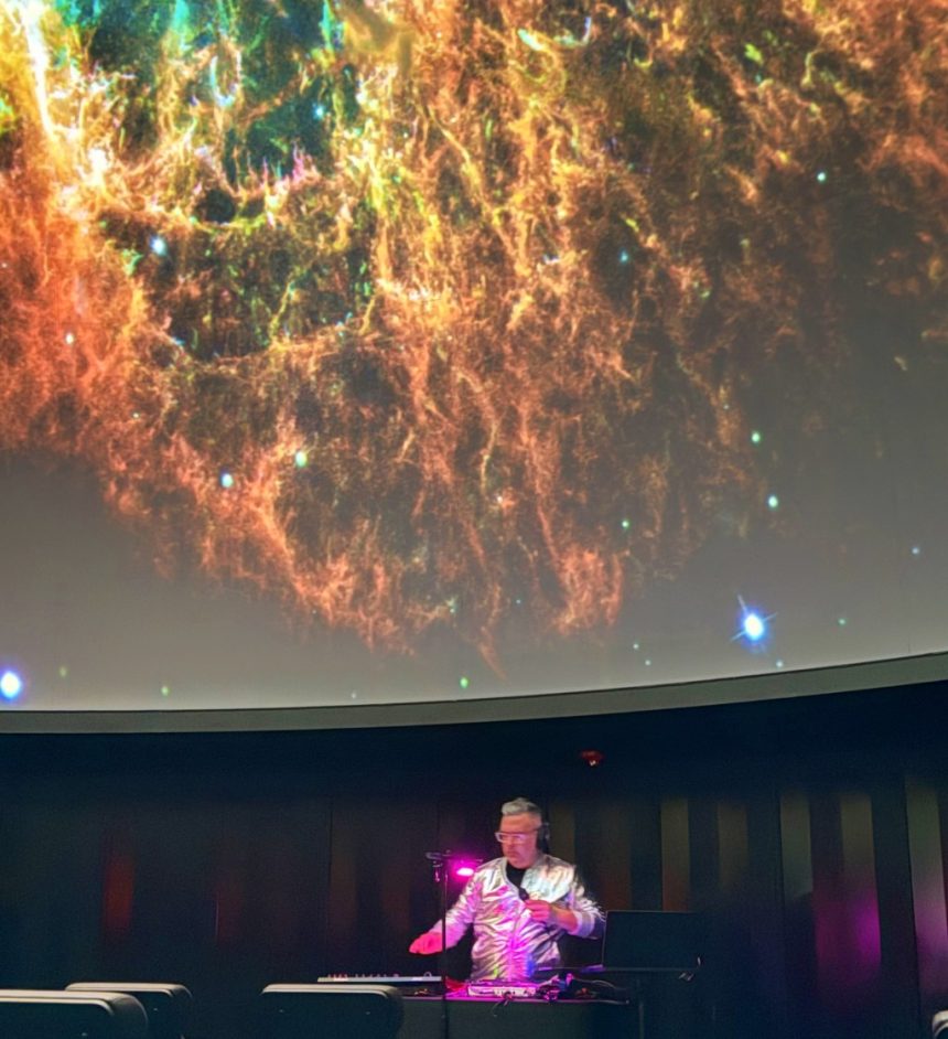 TNH L CMNH planetarium Stardust WBOX 032825 02