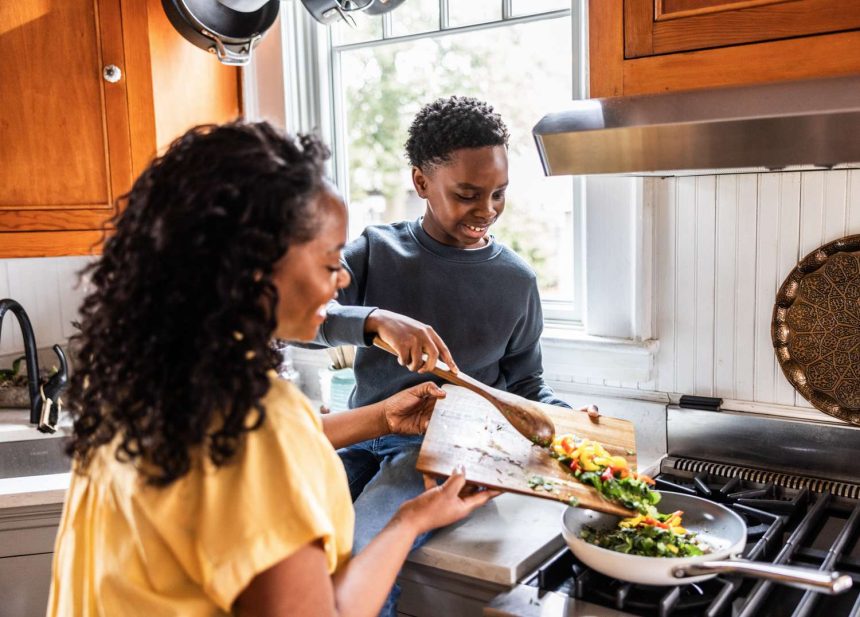 cooking GettyImages 2196467324 90ffe0bfdbbb4a83804e450ff18ce021