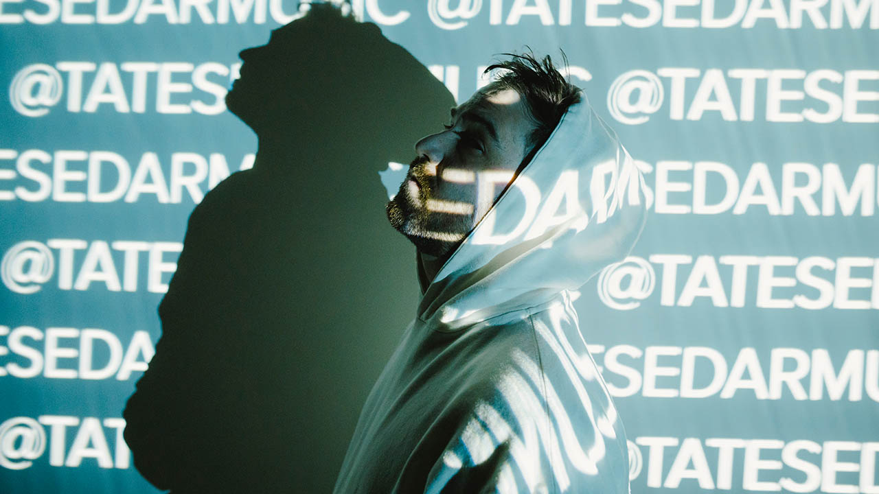 Tate Sedar prepisuje pravila s debitantskim EP-om ‘ovo je post-edm’