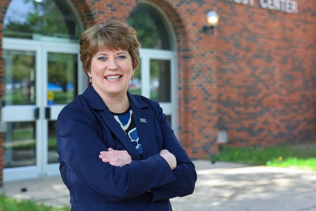 Brooke Enveck izabrana za vođenje UNK College of Business and Technology