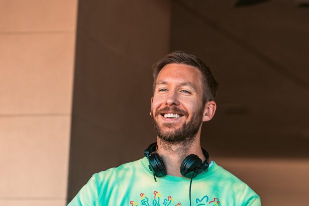 Calvin Harris i Clementine Douglas predstavljaju jednoslojne ‘blagoslove’