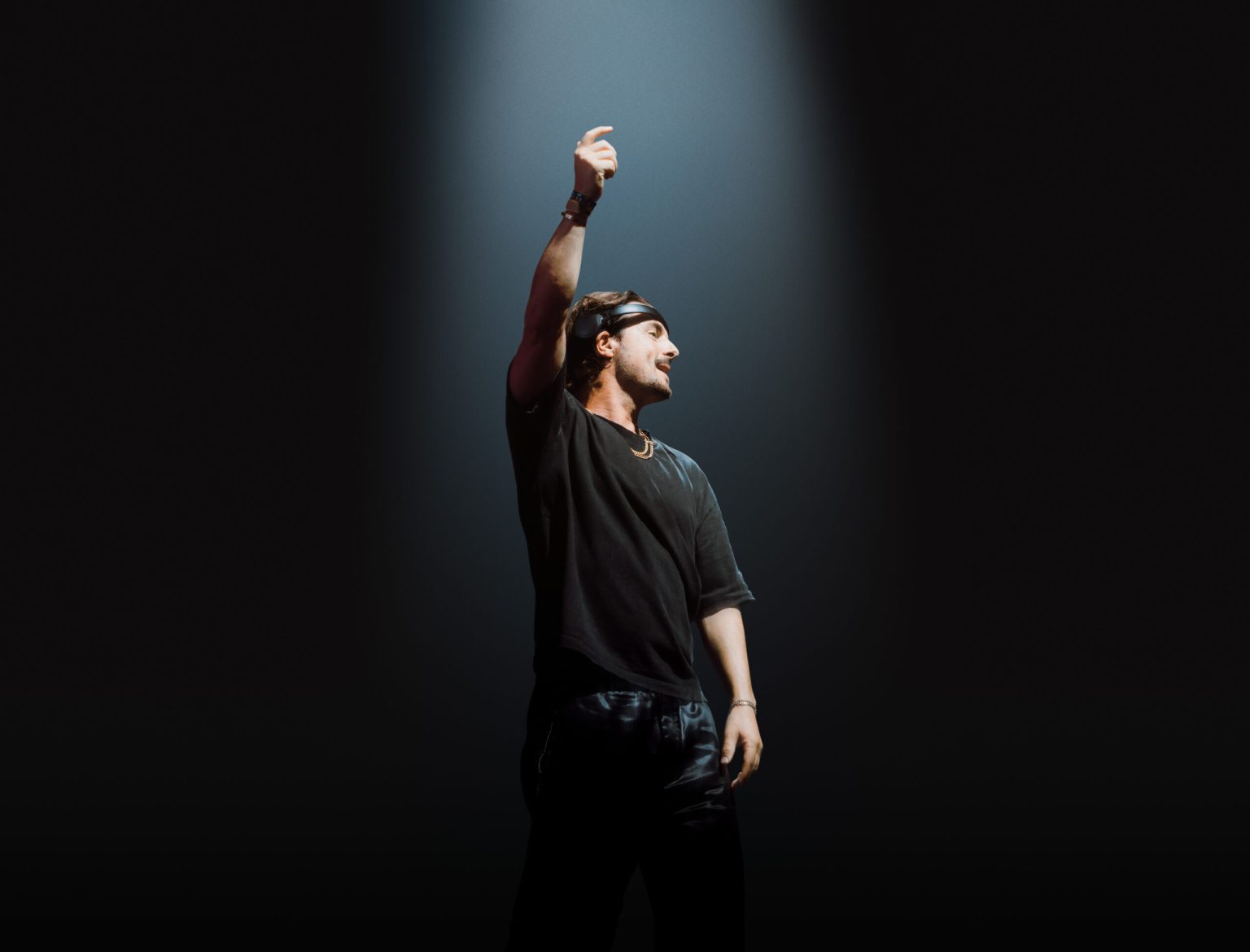 Axwell izbacuje ‘dok svjetla ne ugaše’, svoj prvi singl u 7 godina