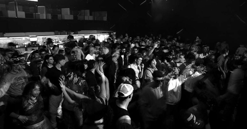 club crowd credit Alexis Herrmann