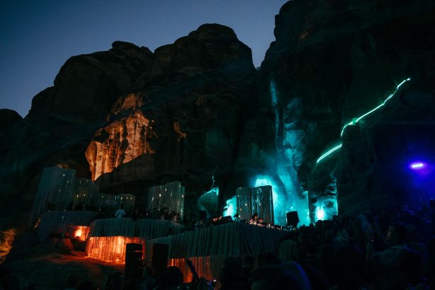 Medaina, Jordanov Immersivni Elektronski Glazbeni Festival: Pregled