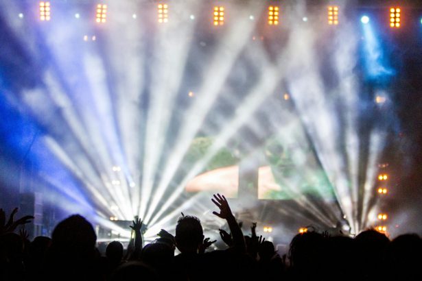 Polaznici iz Glastonburyja otišli su bez ulaznica nakon što je Glamping Company propala.