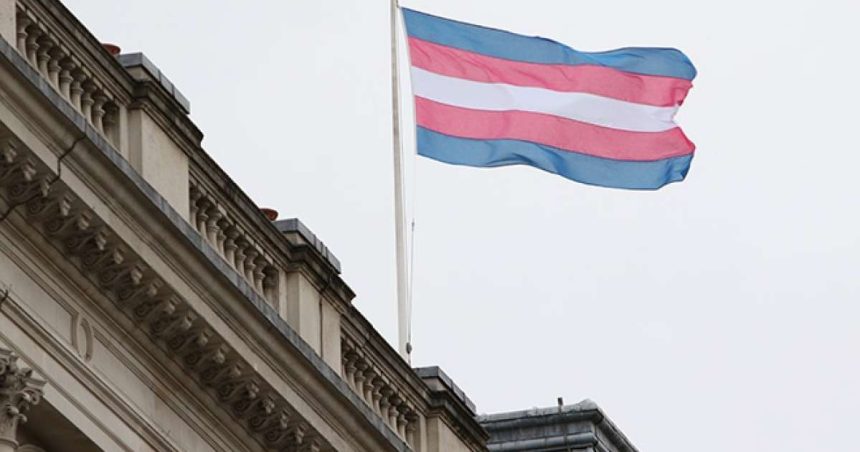 Charli XCX, četiri Tet, Shygirl i drugi potpisali otvoreno pismo podrške trans zajednici u UK-u – Vijesti