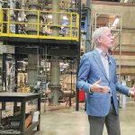 Američki sekretar za energiju Wright obilazi Nacionalnu laboratoriju za energetsku tehnologiju