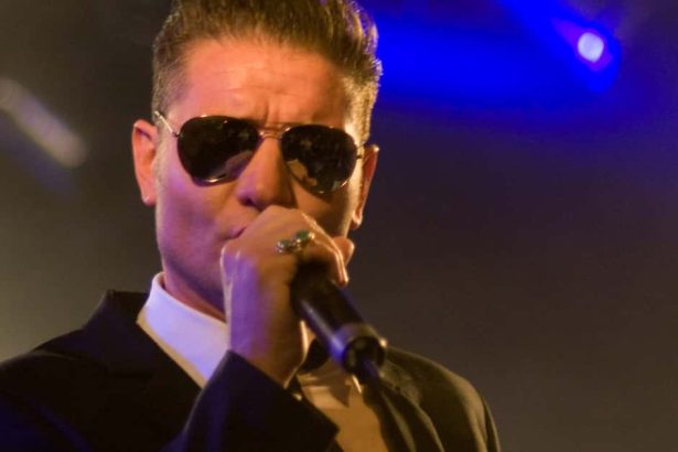 Frontmen Nitzer Ebb Douglas McCarthy preminuo u 58. godini – Vijesti