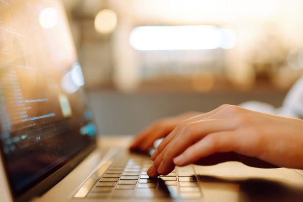 Kako Dropbox primjenjuje tehnologiju oblaka za održavanje svog virtualnog prvog modela