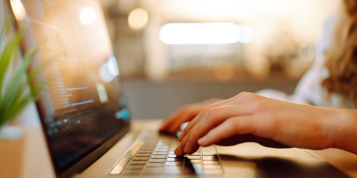Kako Dropbox primjenjuje tehnologiju oblaka za održavanje svog virtualnog prvog modela