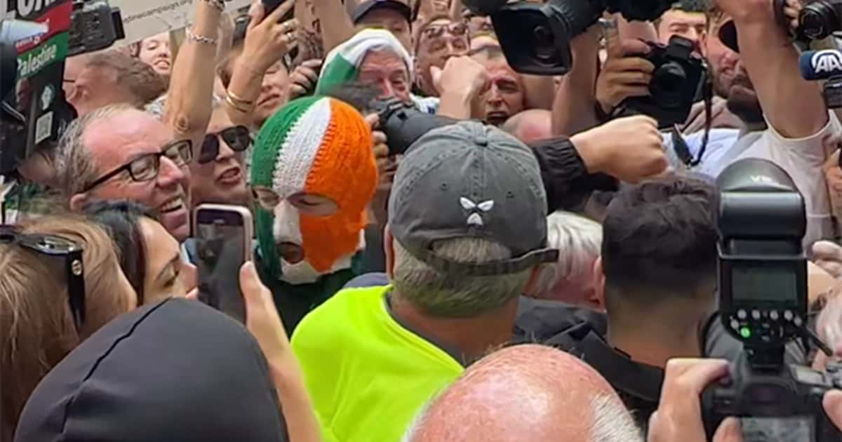 Kneecapov Mo Chara dobio bezuvjetno jamstvo nakon sudskog pojavljivanja zbog optužbe za terorizam – Vijesti