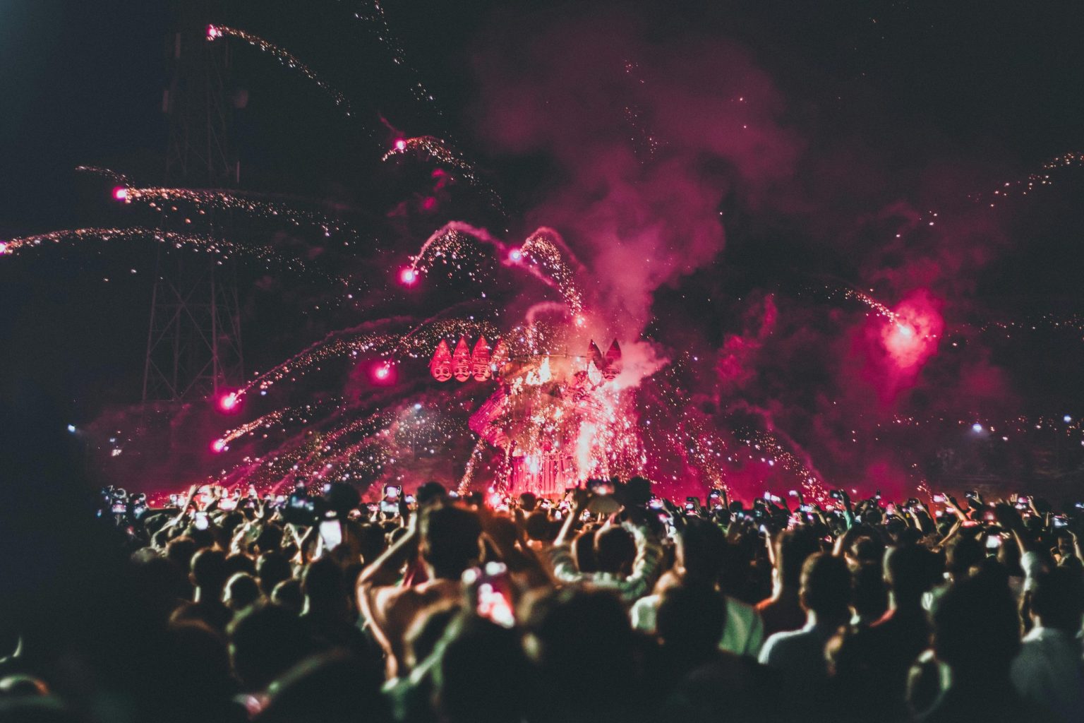 Glastonbury: Puni sastav, tajni setovi i nastupi