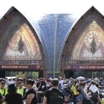 Plamenovi se probijaju kroz Srce Tomorrowlanda – fanovi kažu “raspoloženi smo” dok EDM festival nastavlja dalje.