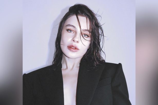 Anfisa Leyago: Umjetnica Mjeseca