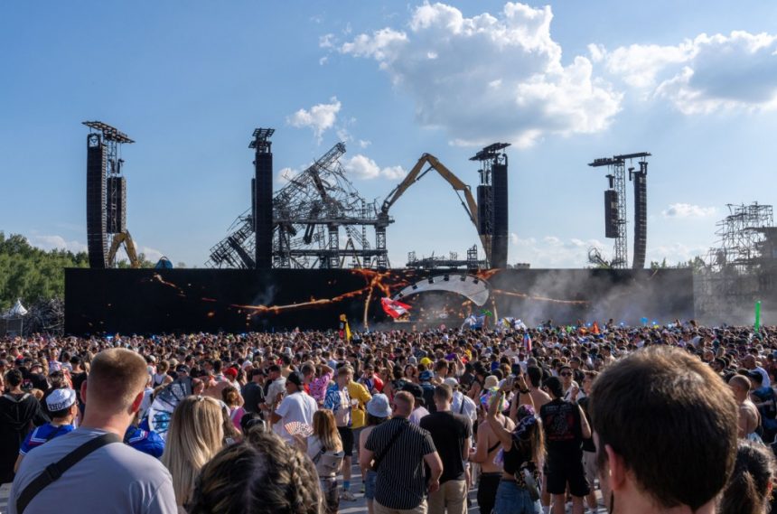 Tomorrowland 2025 july 25 a billboard 1548
