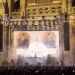 Sveti EDM! Papa Leo blagoslivlja slovački rejv, a nekoliko trenutaka kasnije ritam se gubi – gledajte