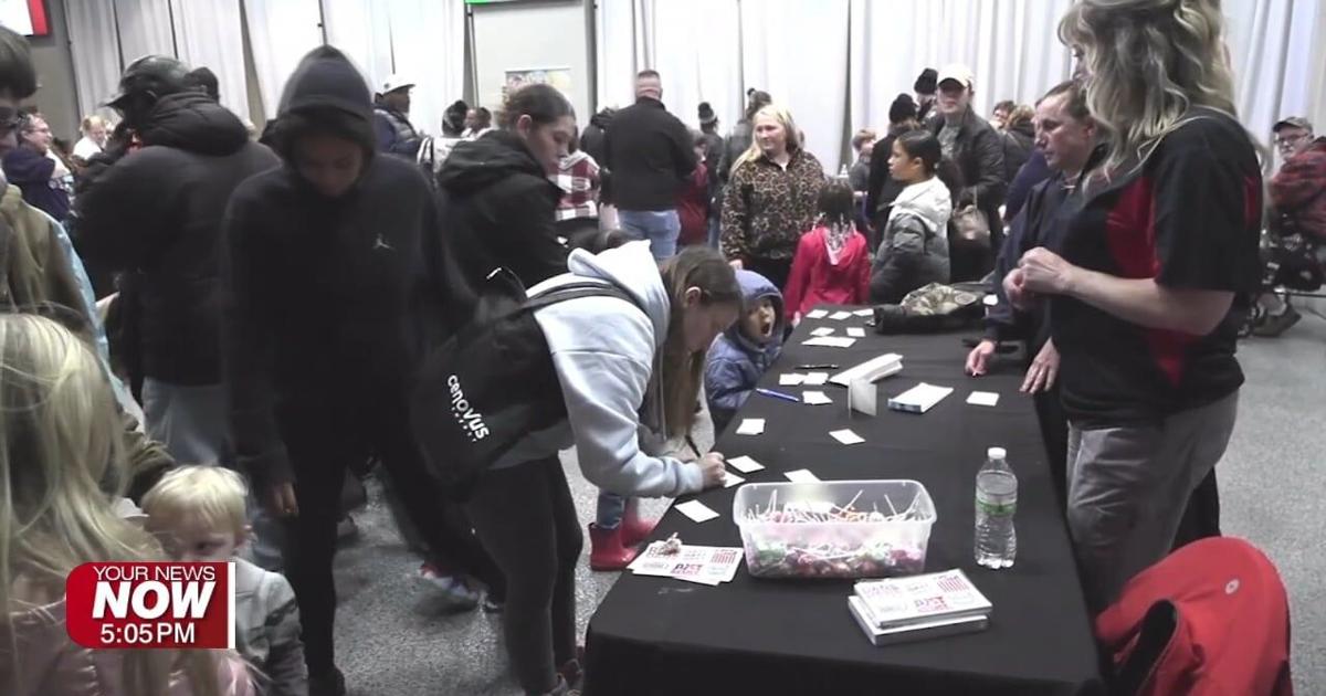 [ai]Rewrite this title to Croatian. Do not include the source website name. Keep all brand names, company names, and proper nouns unchanged. Output only the final title without quotes: Activate Allen County, Mercy Health promote healthy holidays | Allen County[/ai]