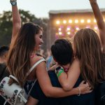 EDM Trendovi: Što se zahuktava u elektroničkoj glazbi (kolovoz 2025.)