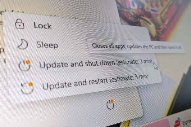 Greška pri ponovnom pokretanju sustava Windows ‘ažuriraj i isključi’ konačno je riješena, štedi male baterije laptopa za igranje posvuda