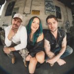 Frank Walker i Josh Ross udružuju se s Normom Jean Martine za “Lay It On Me” – popularna country-EDM himna