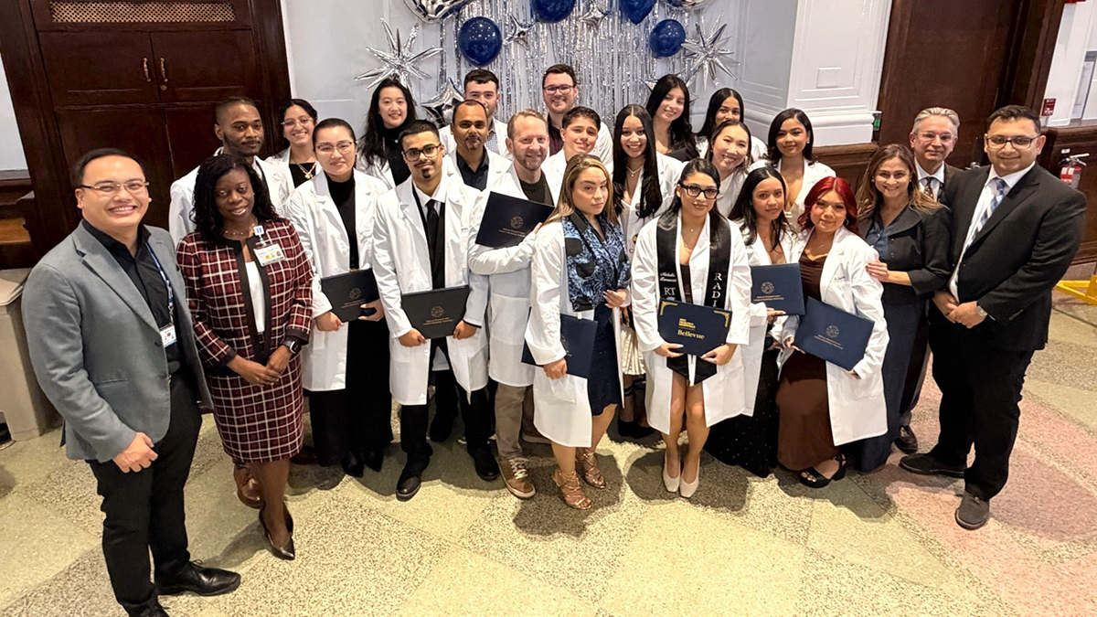 
diplomski razred škole radiološke tehnologije Bellevue
