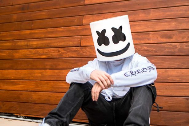 Marshmello preuzima svoju ulogu u Megamixu Apple Musica za 2025. godinu