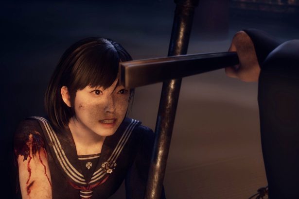 Silent Hill f je postao znatno lakši zahvaljujući novoj zakrpi koja dodaje povremene poteškoće, ubrzava NG+ trčanja i smanjuje prisilna borbena područja.