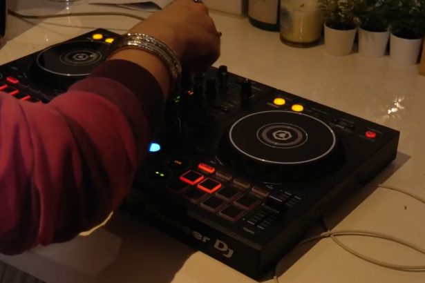 
sat: Spoj kroz ritam
