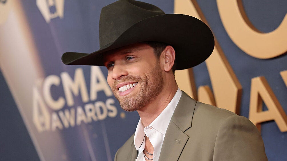 Dustin Lynch objavljuje Country-EDM suradnju ‘Home To You’ s MC4D