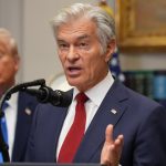 Dr. Oz održava predavanje federalnim radnicima o zdravoj blagdanskoj prehrani