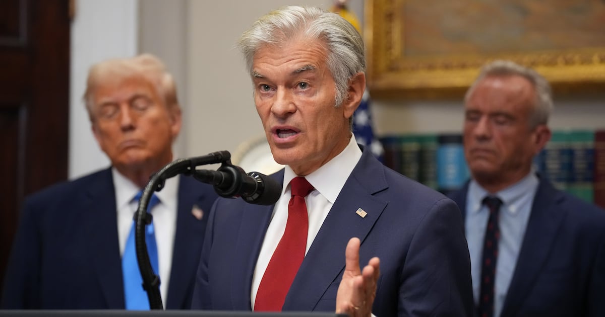 Dr. Oz održava predavanje federalnim radnicima o zdravoj blagdanskoj prehrani