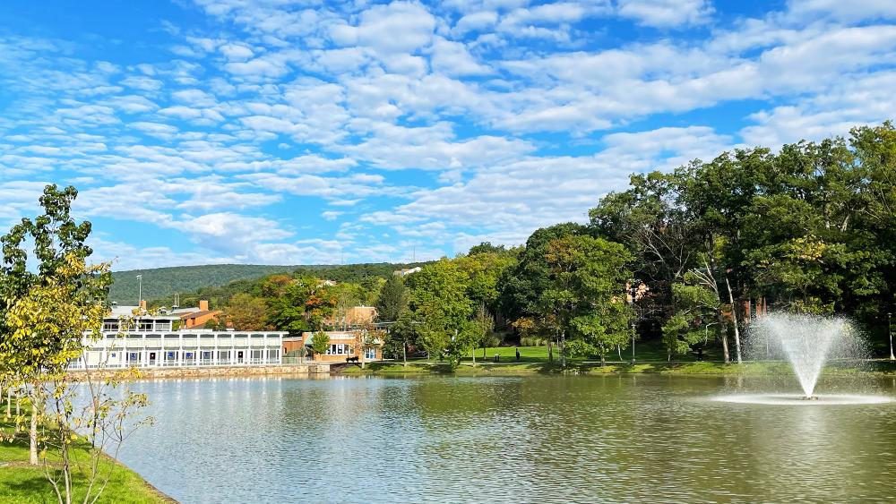 Otvaranje programa za tehnologiju šuma i divljih životinja u Penn State Altooni