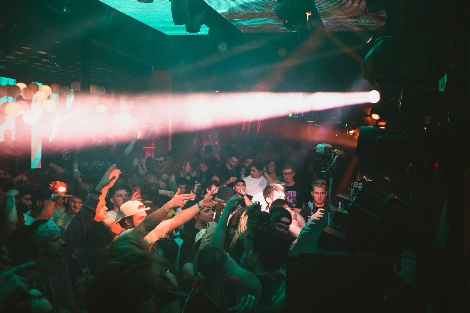 Moderna ulična odjeća i dalje oblikuje EDM