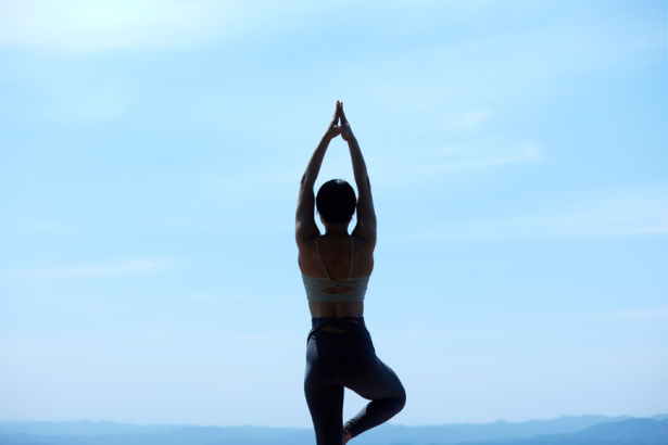 Integracija ajurvede, joge i prehrane za zdravlje i iscjeljenje: Studija slučaja