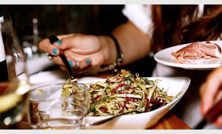 Uživajte u večerama vani bez kompromitiranja svojih ciljeva zdrave prehrane