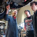 Tehnološki program automobilskog inženjerstva Ferris State pomaže Bulldogima da postignu viši uspjeh kao najbolji u državi