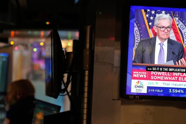 Svjetske dionice su mješovite zbog Oracleove zarade koja podiže zabrinutost oko umjetne inteligencije, pogađajući tehnološke dionice.