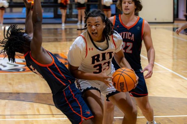 Muška košarka poražena od Hobarta, 81-74