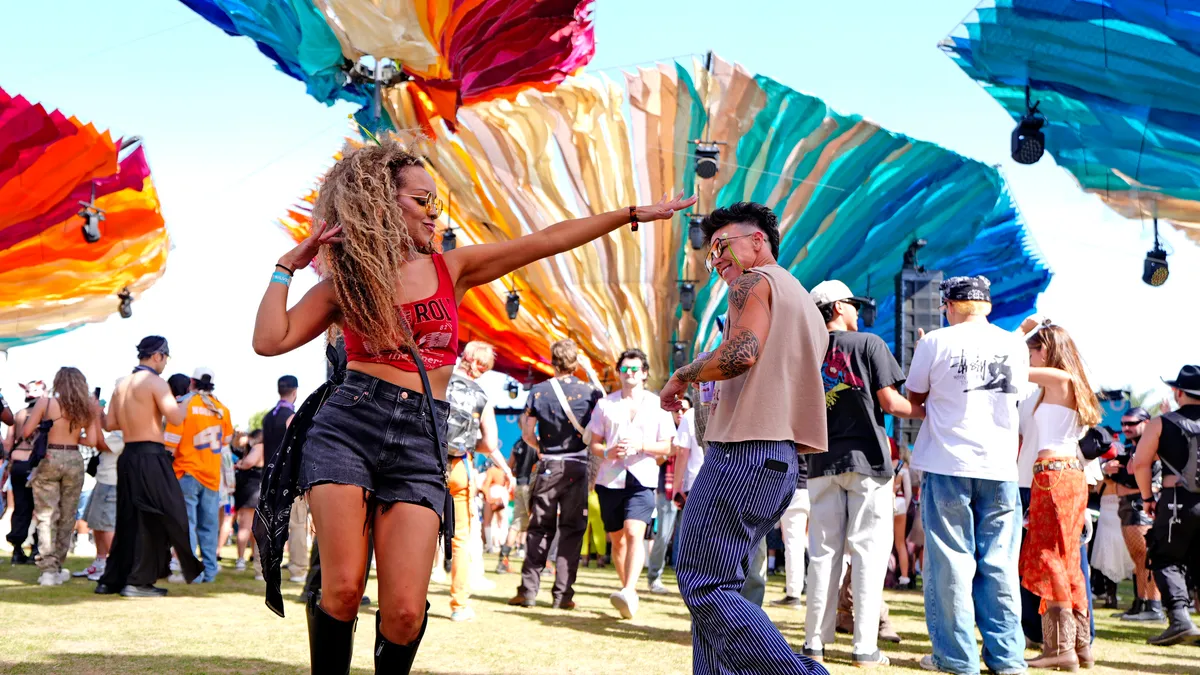 Na postavi DoLab Coachella, uključeni su SBTRKT, Tinashe, OMNOM