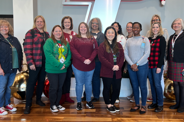 Tim za pomoćnu tehnologiju Tomball ISD proglašен je Interdisciplinarnim timom godine od strane Texas Occupacy Therapy Association | Detalji vijesti