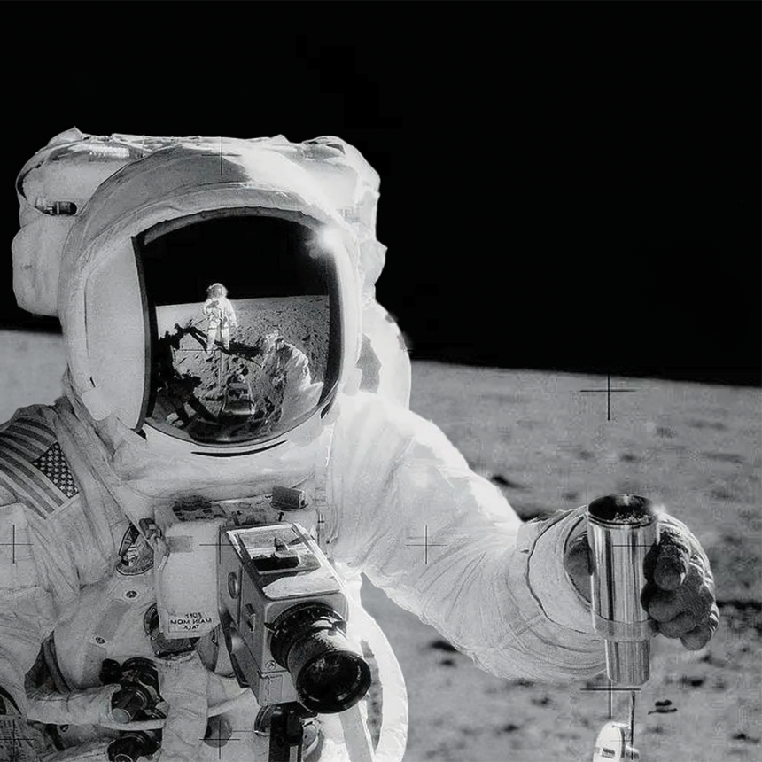 astronaut cover web without meatball 1