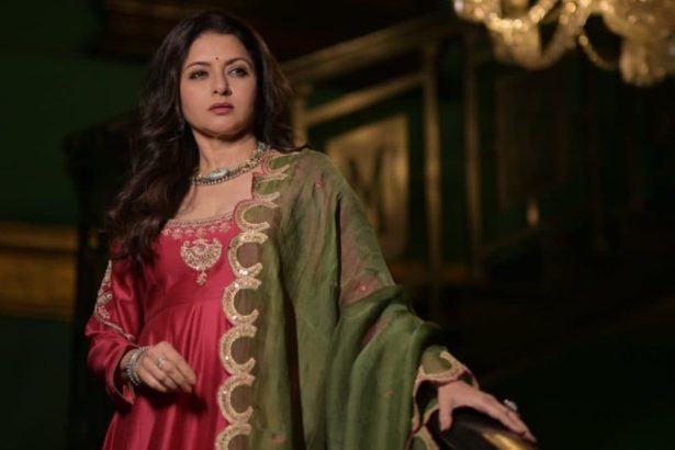 Bhagyashree demonstrira vježbe s girjama i pravilne tehnike za jačanje jezgre