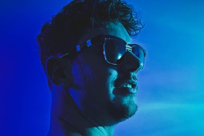 Steve Noise nastavlja svoju evoluciju s “Into The Night”