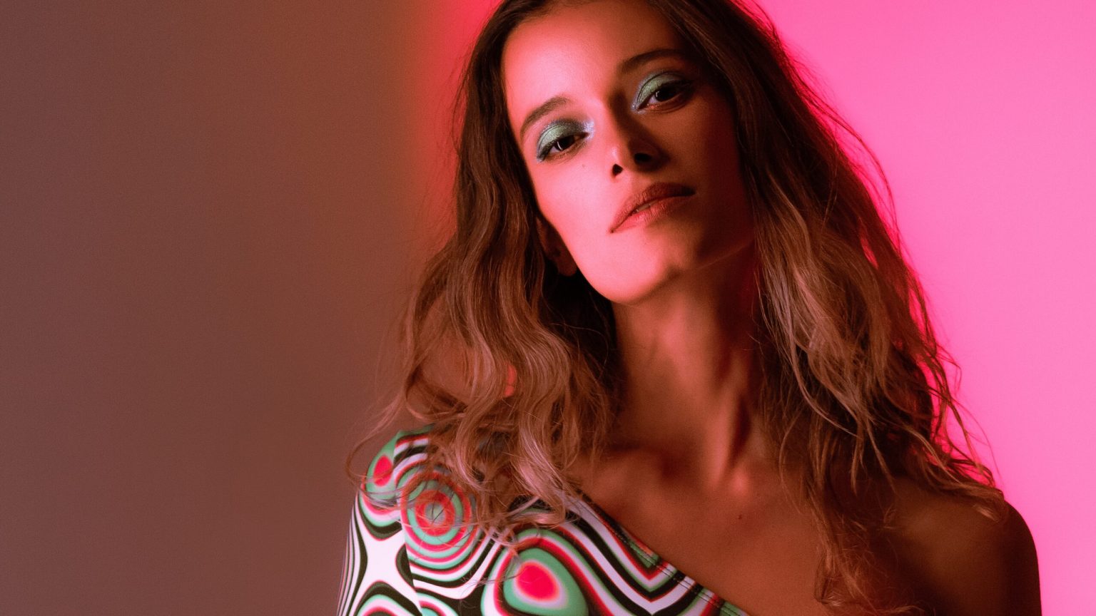 Deer Jade objavila novi uzbudljivi singl “Coming Home” za Cercle Records