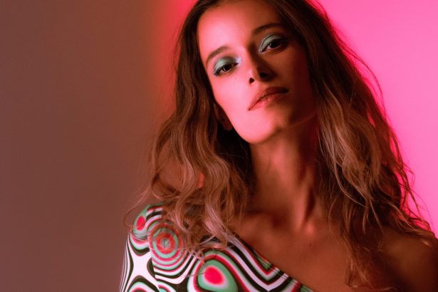 Deer Jade objavila novi uzbudljivi singl “Coming Home” za Cercle Records